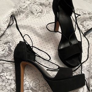 Michel Kors tied up ankle heels